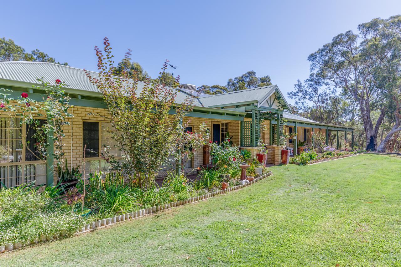 Devonleigh Bed And Breakfast Hopeland Exterior photo